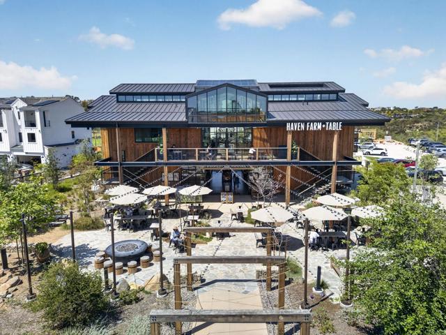 Detail Gallery Image 33 of 42 For 1303 Bergamo #201,  Encinitas,  CA 92024 - 2 Beds | 1/1 Baths