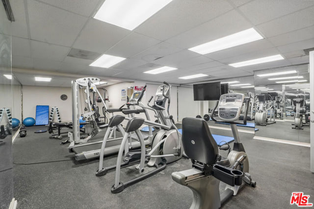 801 Ocean Avenue, Santa Monica CA: https://media.crmls.org/mediaz/d733c9ae-3c94-44f3-b6f7-8fe77ac810f9.jpg