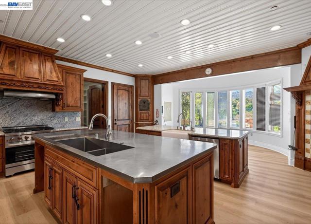 Image 16 of 60 For 920 Happy Valley Rd