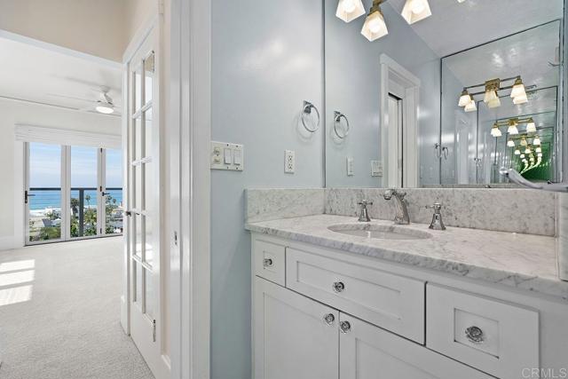 Detail Gallery Image 32 of 67 For 1654 Camino Del Mar Upper,  Del Mar,  CA 92014 - 3 Beds | 3 Baths