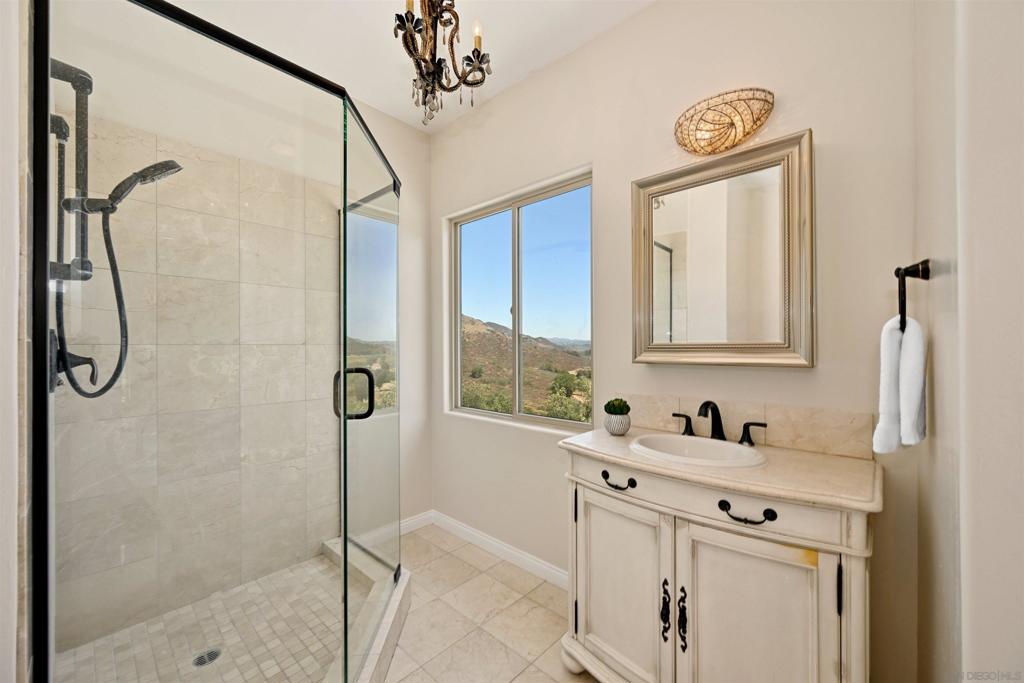 MLS #250034423SD image #17