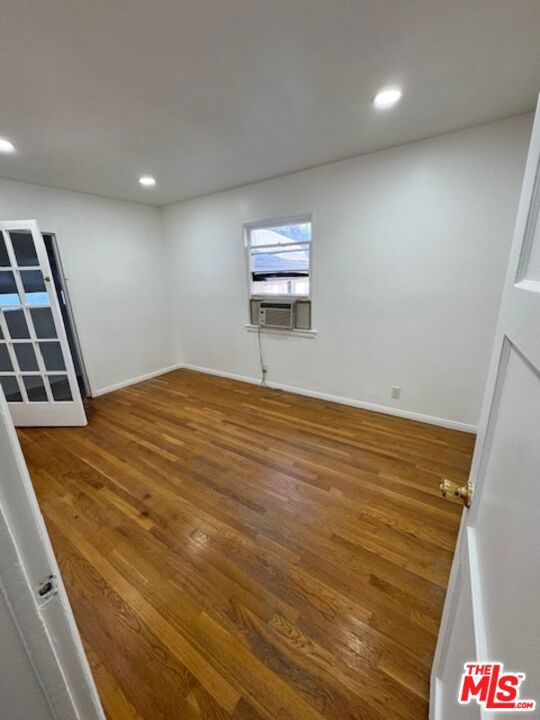 8732 Dorrington Avenue, West Hollywood CA: https://media.crmls.org/mediaz/d73724fa-0da5-4f6f-9a5e-50c290031bef.jpg