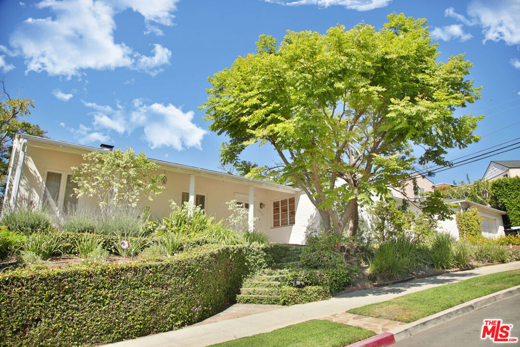 2963 Queensbury Drive