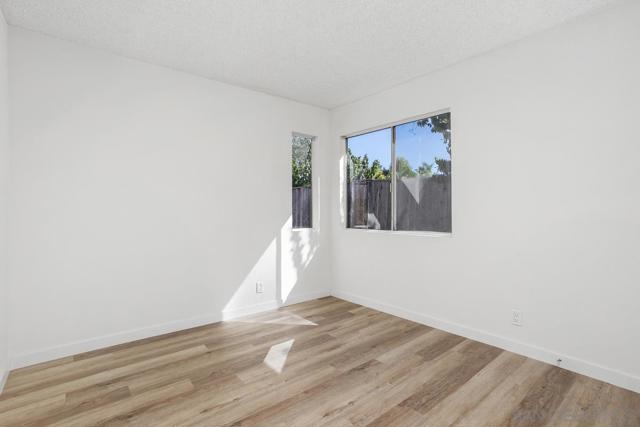 464 Dorsey Way, Vista CA: https://media.crmls.org/mediaz/d7385d2f-d665-422d-bdde-e45b63089497.jpg