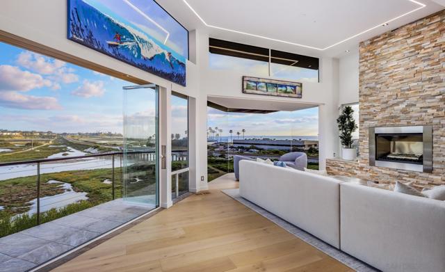 Image 2 of 47 For 2516 San Elijo Ave