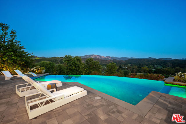 26767 Mulholland Highway, Calabasas CA: https://media.crmls.org/mediaz/d739fba3-7ab5-4bcd-ac6f-205a1d635e3c.jpg