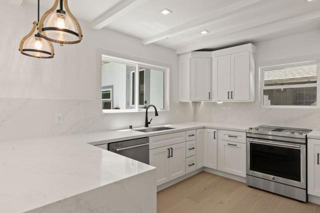 717 Bay Avenue, Capitola CA: https://media.crmls.org/mediaz/d73a6565-293d-4684-9256-d31578c5441d.jpg