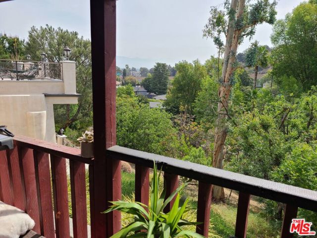 15555 High Knoll Road, Encino CA: https://media.crmls.org/mediaz/d73b0b9b-a019-416b-9c89-b2edea83da4d.jpg