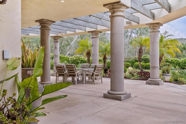 14380 Ciera Court, Poway CA: https://media.crmls.org/mediaz/d73cee73-82fe-498e-bf13-6595cbf50aab.jpg