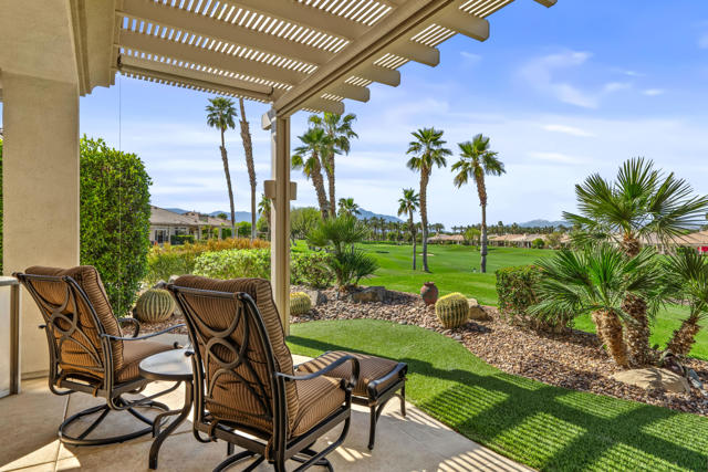 80610 Prestwick Place, Indio CA: https://media.crmls.org/mediaz/d73dc207-3796-4725-baf4-938b5d80b65c.jpg