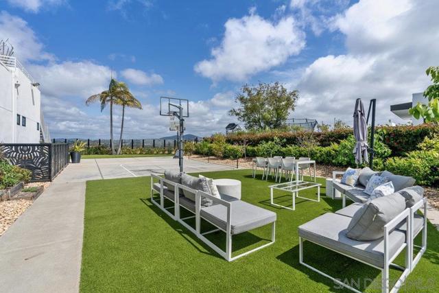 13705 Morning Light Trail, San Diego CA: https://media.crmls.org/mediaz/d73ec6f1-6c2e-4163-bd07-d15480fa9cff.jpg