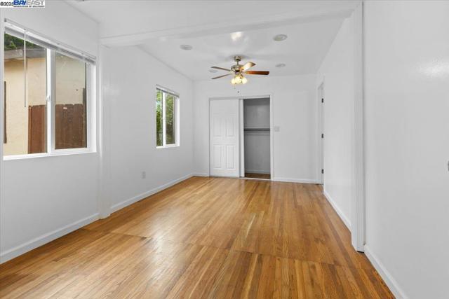 19650 San Miguel Ave, Castro Valley CA: https://media.crmls.org/mediaz/d73f2279-d8fd-46e3-b3f8-1ea73e7e3926.jpg