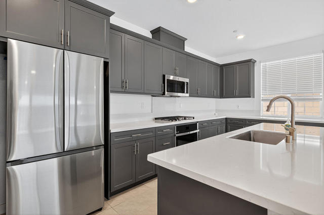 73514 Cierra Street, Palm Desert CA: https://media.crmls.org/mediaz/d73f2712-eef1-49f6-bf4f-b5a36ac5628d.jpg