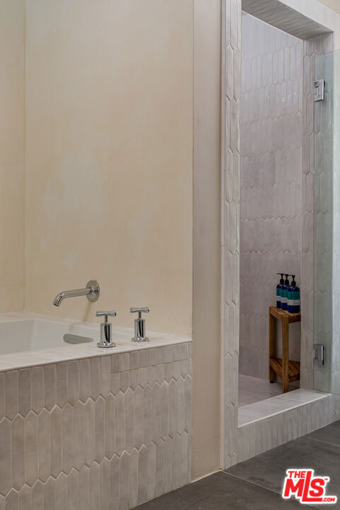 550 N Arquilla Road, Palm Springs CA: https://media.crmls.org/mediaz/d73f7822-2335-49b8-a9d7-ab53b4a373da.jpg