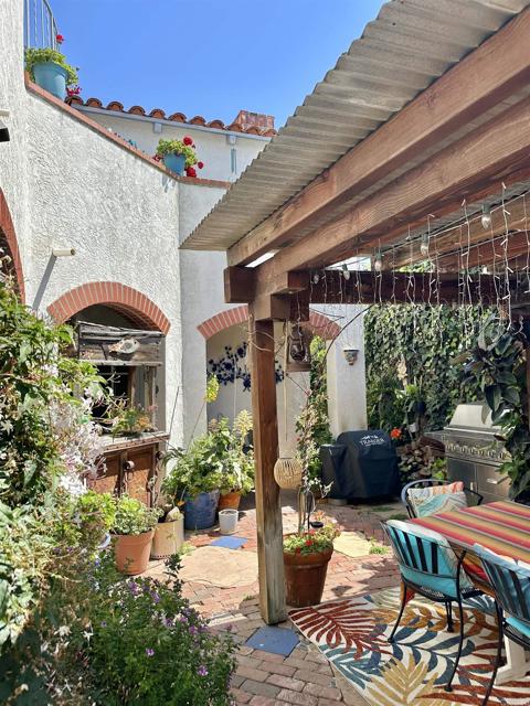 Image 22 of 51 For 823 San Luis Rey Avenue