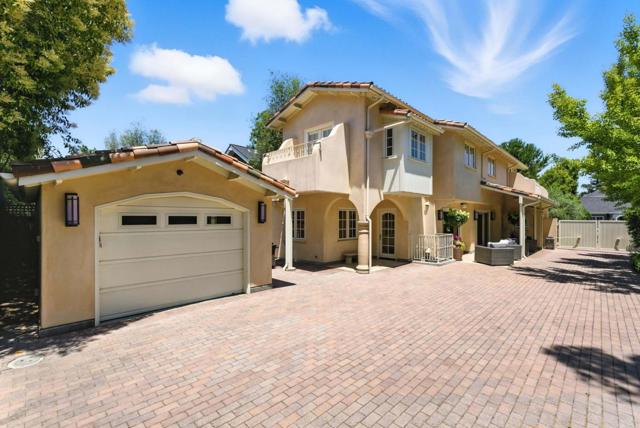 1630 Portola Avenue, Palo Alto CA: https://media.crmls.org/mediaz/d7435625-9eb3-48c2-a1ae-d5a275341083.jpg