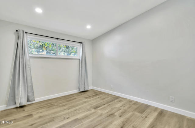 Detail Gallery Image 26 of 30 For 827 Parkman Dr, La Canada Flintridge,  CA 91011 - 4 Beds | 3 Baths