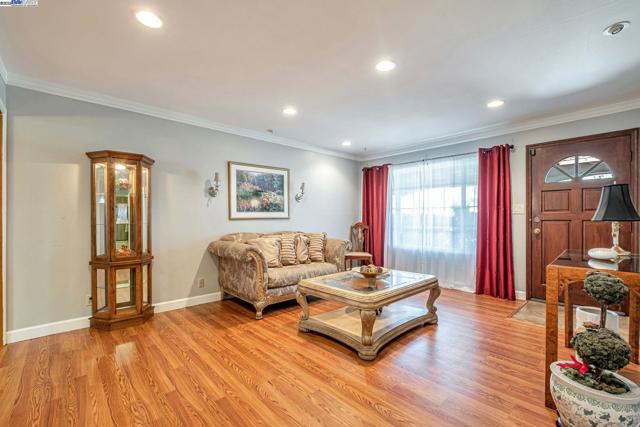 40575 Blacow Road, Fremont CA: https://media.crmls.org/mediaz/d7448a9e-80db-4985-a255-bc99211ffc94.jpg