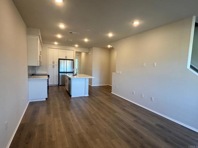 Detail Gallery Image 5 of 26 For 1805 Saltbush Dr, San Marcos,  CA 92069 - 3 Beds | 3 Baths