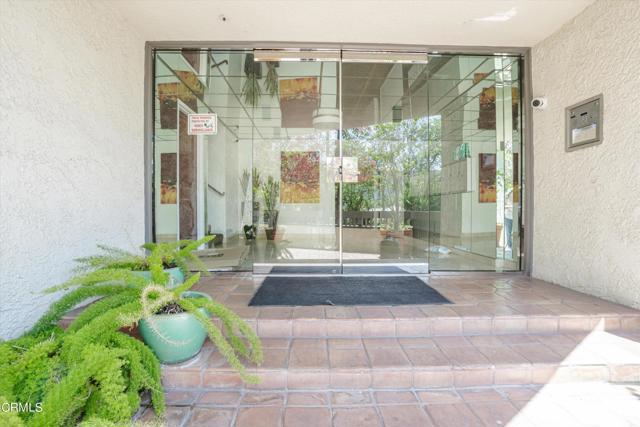 Detail Gallery Image 10 of 33 For 8577 Rugby Dr #108,  West Hollywood,  CA 90069 - 2 Beds | 2 Baths