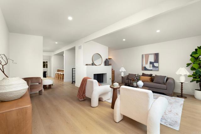 Detail Gallery Image 8 of 34 For 1209 Stanford Ave, Redondo Beach,  CA 90278 - 3 Beds | 2/1 Baths