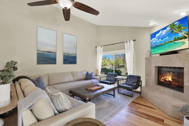 1033 1035 Summit Trl, Escondido CA: https://media.crmls.org/mediaz/d7464094-1ace-4fee-966e-15fc061f4cab.jpg