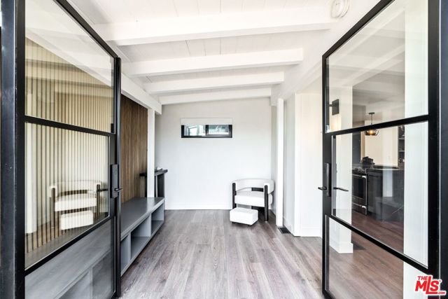 29500 Heathercliff Road, Malibu CA: https://media.crmls.org/mediaz/d7467f50-9f68-47bb-a2a9-eff19beedca0.jpg
