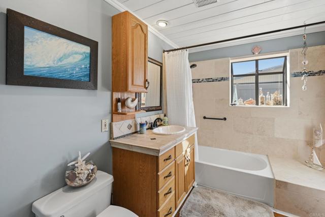 Detail Gallery Image 27 of 46 For 145 Barhaven Ln, Fallbrook,  CA 92028 - 3 Beds | 2 Baths