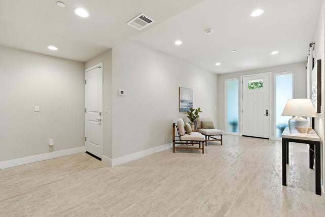 19 Waterline Place, Richmond CA: https://media.crmls.org/mediaz/d7468742-08b6-4fd6-b78e-652511136f0d.jpg