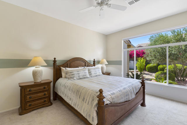 37549 Turnberry Isle Drive, Palm Desert CA: https://media.crmls.org/mediaz/d7475c17-8a09-4533-9e8e-faa7011e7708.jpg