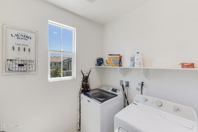 67 Clearwood Street, Fillmore CA: https://media.crmls.org/mediaz/d747836f-1316-4ecb-9bda-c4038cbf2e16.jpg