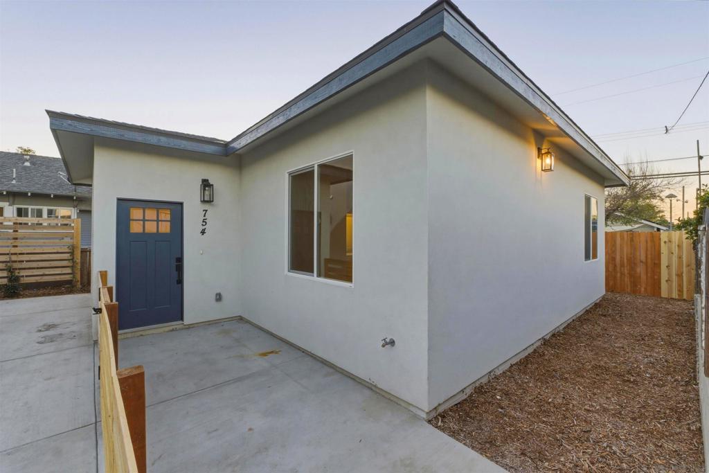 752 9th Ave - photo 9