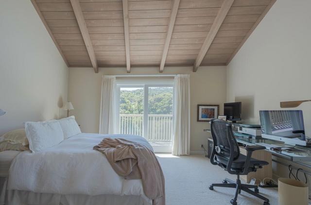 397 B Corral De Tierra Road,  CA: https://media.crmls.org/mediaz/d747f23e-4427-4170-8d70-a0e3d91c44c1.jpg