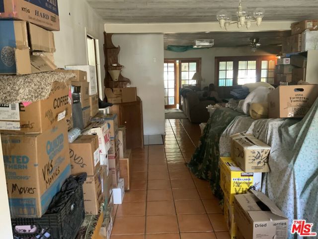 2920 Harriet Road, Frazier Park CA: https://media.crmls.org/mediaz/d748d84e-a173-4c26-af3c-c609fbaa8b75.jpg