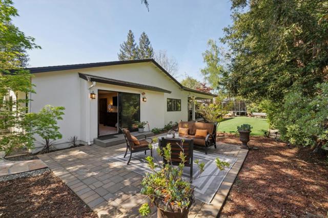 830 Monte Rosa Drive, Menlo Park CA: https://media.crmls.org/mediaz/d74a3649-00fa-4b02-8424-981d5ecded01.jpg