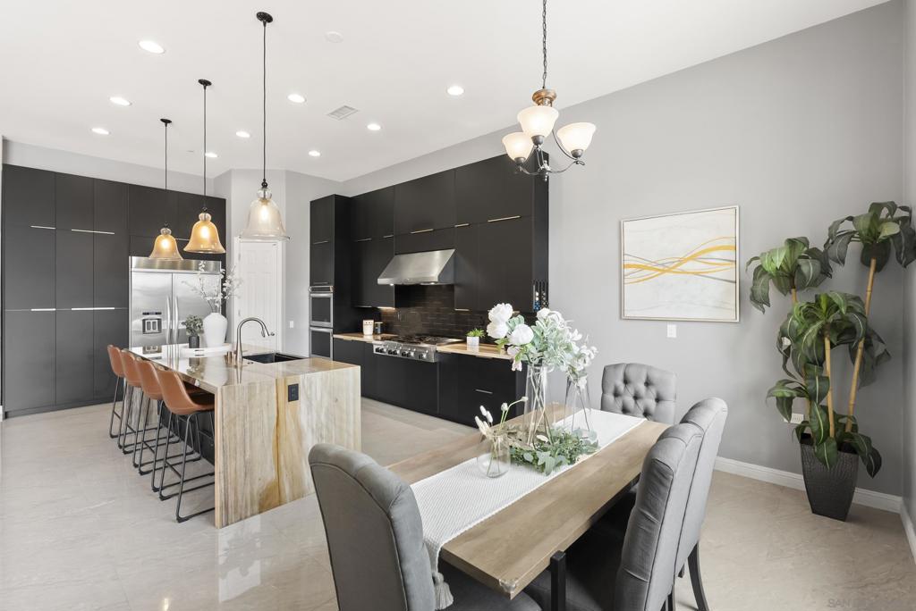 MLS #250032415SD img 17