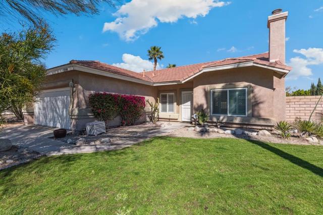 2340 N Paseo De Anza, Palm Springs CA: https://media.crmls.org/mediaz/d74ae162-549b-466d-9bfc-7b320909a572.jpg