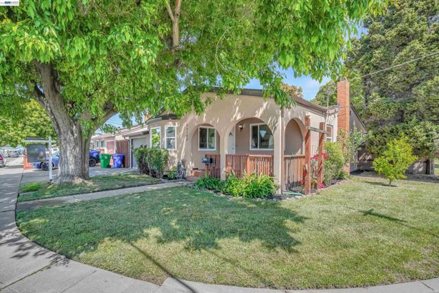 Image 2 of 36 For 16188 Yale Ave