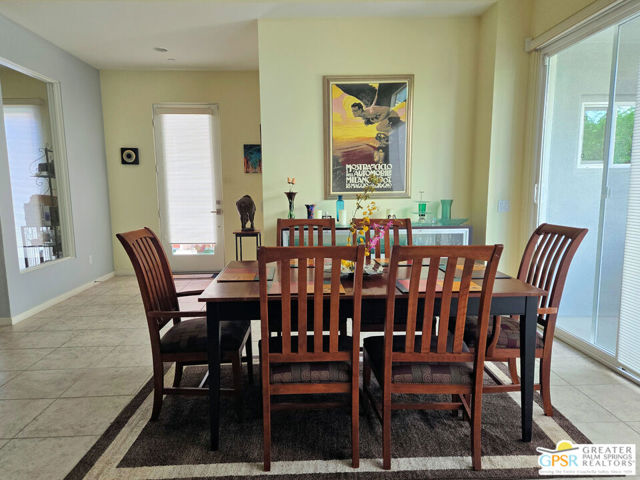 4945 Frey Way, Palm Springs CA: https://media.crmls.org/mediaz/d74ebcdc-3e52-4368-a8fe-5c78cc1ef8ab.jpg