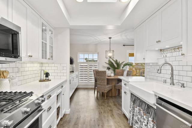 12859 Caminito del Canto, Del Mar CA: https://media.crmls.org/mediaz/d74eed59-e647-4e8c-a155-990ba0db2da8.jpg