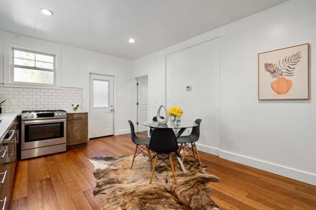 42 Farragut, San Francisco CA: https://media.crmls.org/mediaz/d750694b-f3e8-4e9b-9e44-e4e207379e4b.jpg