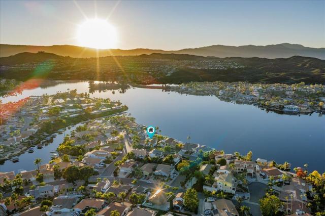 29795 Eagle Point Drive, Canyon Lake CA: https://media.crmls.org/mediaz/d751bb1c-388d-4a4f-ac48-9f9fb473f7ab.jpg