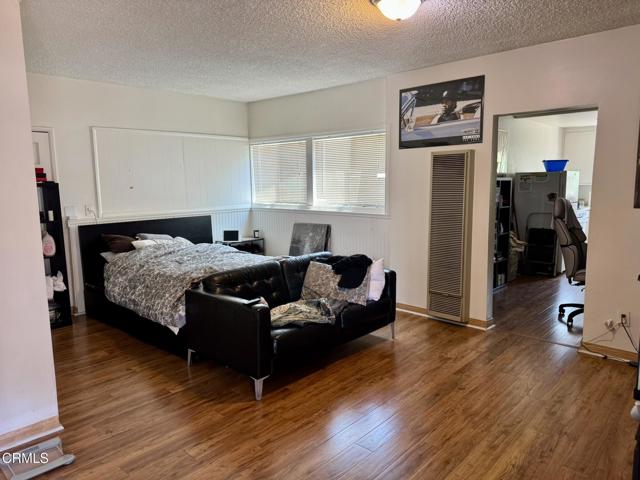 120 Palm Drive, Camarillo CA: https://media.crmls.org/mediaz/d7529407-14ed-4a14-bd50-f9ad4cac60de.jpg