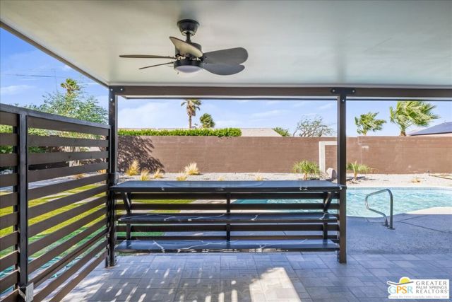 372 E Molino Road, Palm Springs CA: https://media.crmls.org/mediaz/d752960a-a6be-4f4b-a8b8-fdcc17fa47e7.jpg