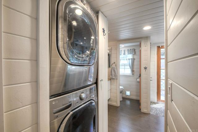 123 Jasper Street, Encinitas CA: https://media.crmls.org/mediaz/d7530d7e-f0e0-4383-a064-a6e1dc0b6dcb.jpg