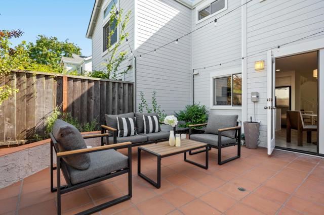 445 Mcdonnel Road, Alameda CA: https://media.crmls.org/mediaz/d7538f1d-ccdd-4fd7-acd3-b27079ffee98.jpg