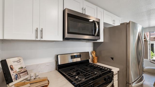 Detail Gallery Image 14 of 35 For 415 Stoney Point Way #106,  Oceanside,  CA 92058 - 2 Beds | 2 Baths