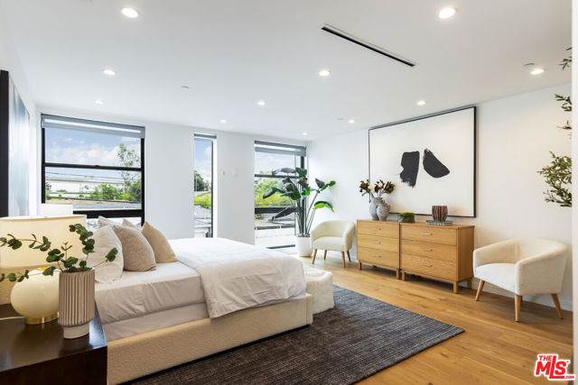 11337 Pearl Street, Los Angeles CA: https://media.crmls.org/mediaz/d7551b15-2e9f-43d3-9535-646cdd80cc1b.jpg