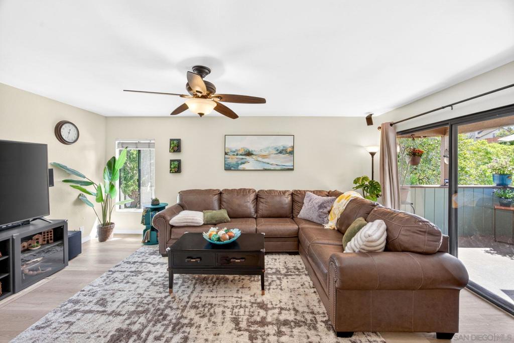 9757 Caminito Cuadro