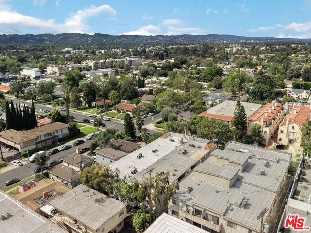 Image 17 of 21 For 5712 Camellia Avenue